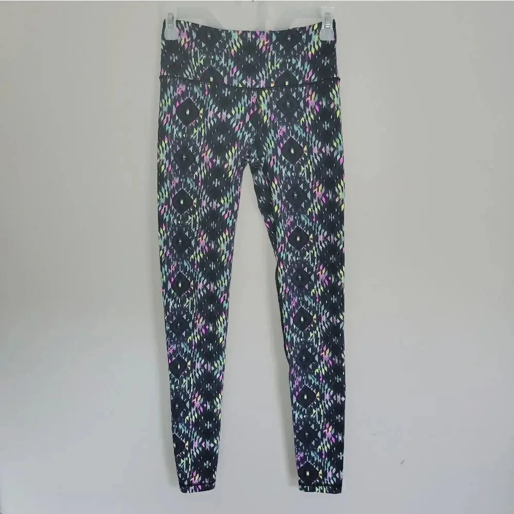 Victoria's Secret VSX Sport Knockout Legging - Picture 2 of 6